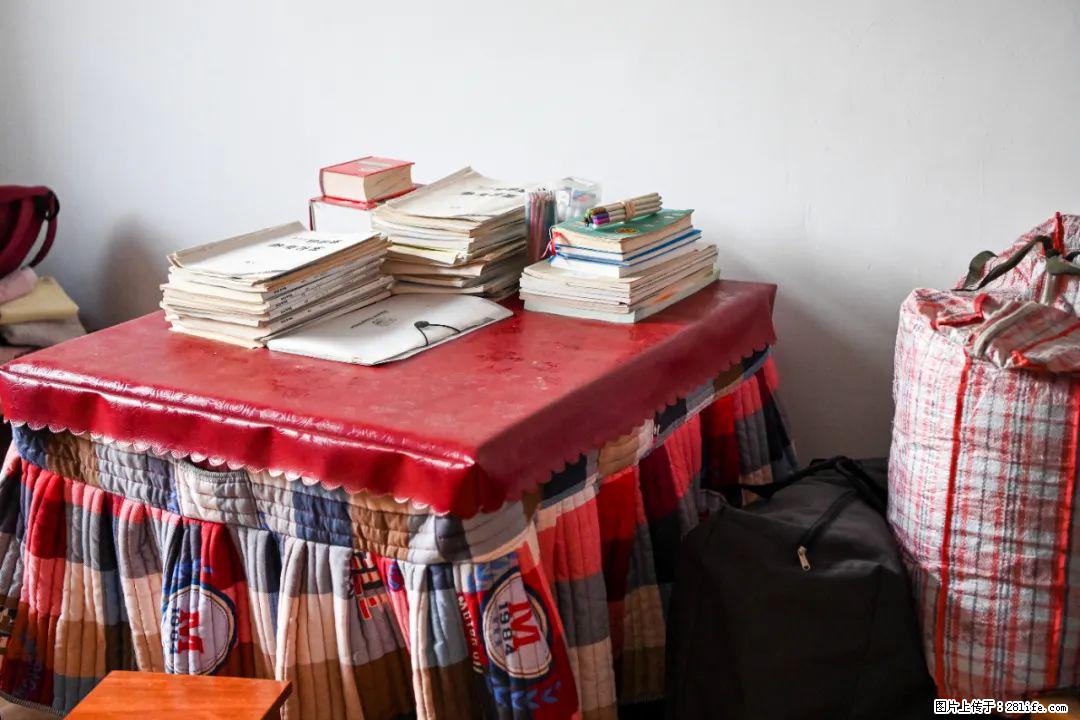 全网追的“扁担女孩”，找了一份暑假工，时薪12元 - 和田生活资讯 - 和田28生活网 ht.28life.com